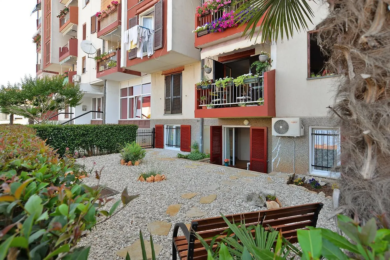 Apartment Mladen 1660 Poreč